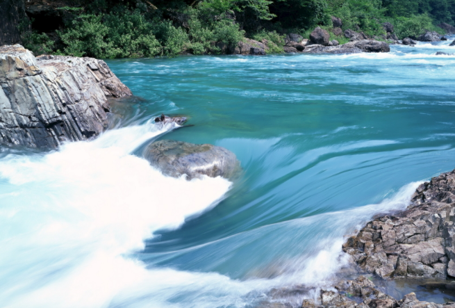 水質(zhì)監(jiān)測儀有效緩解水資源問題（水質(zhì)監(jiān)測儀實時監(jiān)測溶解氧、pH值、濁度）